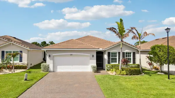 2011 NW Golden Oak Trail, Jensen Beach, FL 34957
