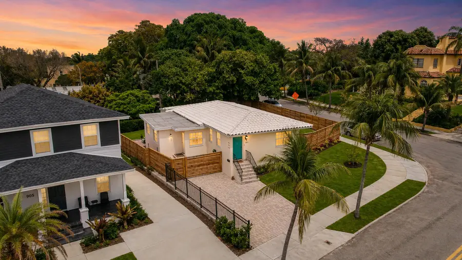 901 39th Street, West Palm Beach, FL 33407 - #3