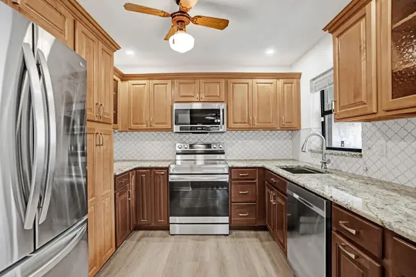 2541 N Carambola Circle #1832, Coconut Creek, FL 33066