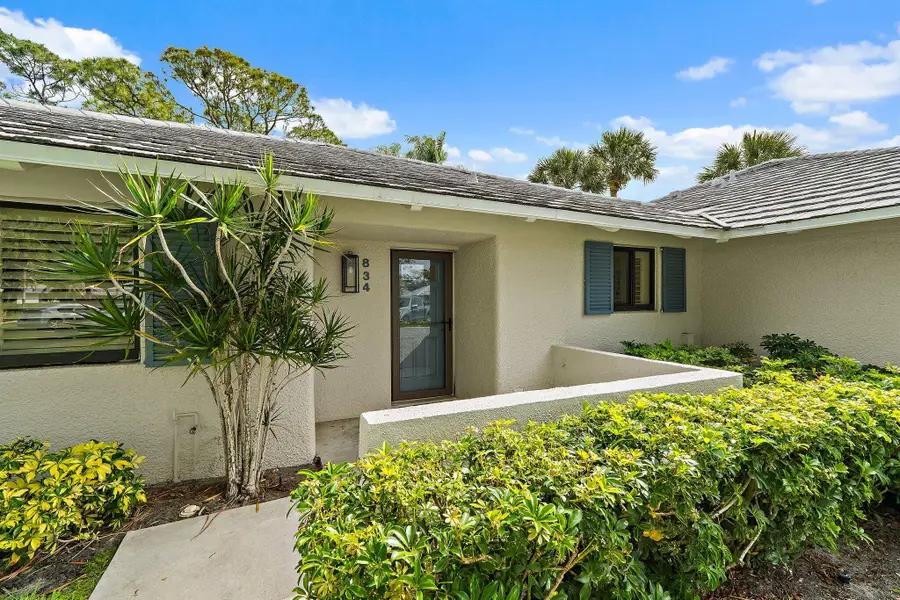 834 Club Drive, Palm Beach Gardens, FL 33418 - #2