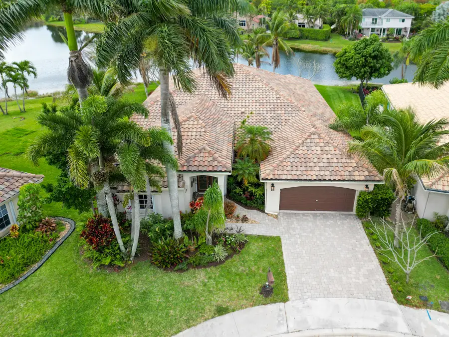 712 Verona Court, Weston, FL 33326 - #2