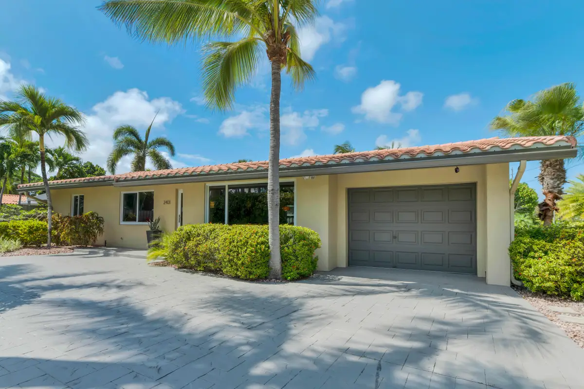 2401 NE 17th Terrace, Wilton Manors, FL 33305 - #1