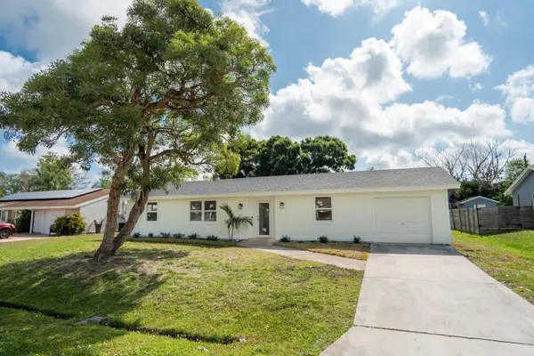 1911 SE Carvalho Street, Port St Lucie, FL 34983