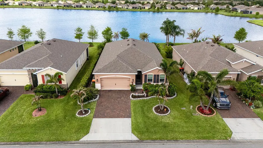 2165 SW Hawk River Dr Drive Sw, Vero Beach, FL 32962 - #2