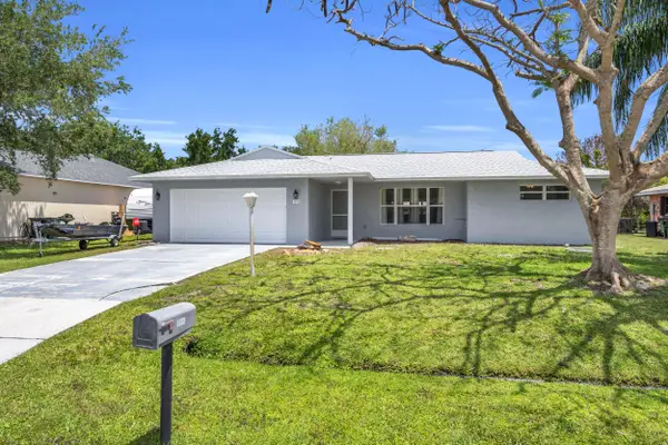 1333 SE Bayharbor Street, Port St Lucie, FL 34983