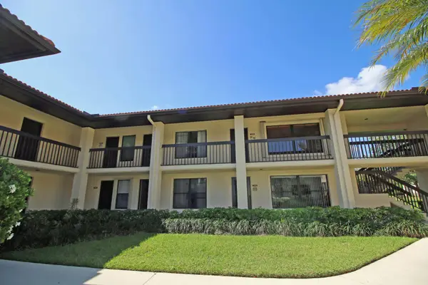 450 SW South River Drive #104, Stuart, FL 34997