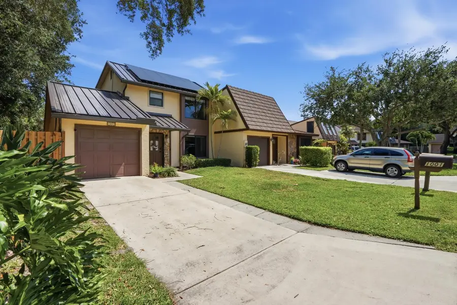 1001 Raintree Lane, Palm Beach Gardens, FL 33410 - #2