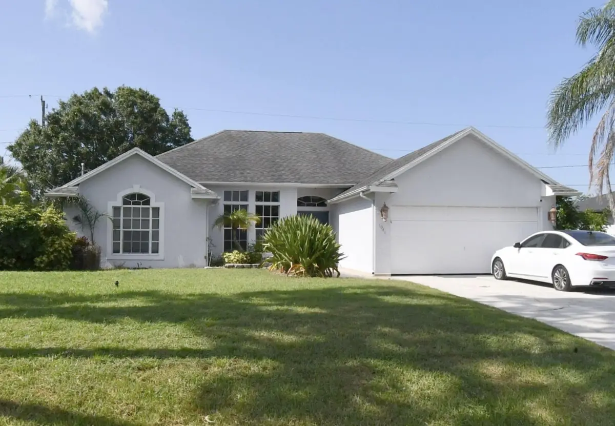1041 SW Dubois, Port Saint Lucie, FL 34953 - #1
