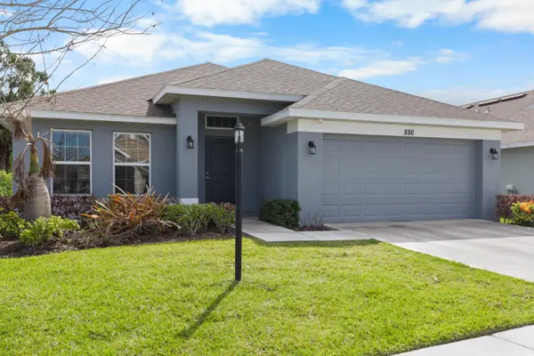 886 NE Whistling Duck Way, Port St Lucie, FL 34983