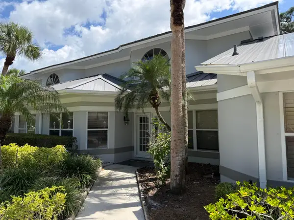 7370 Pine Creek Way, Port St Lucie, FL 34986
