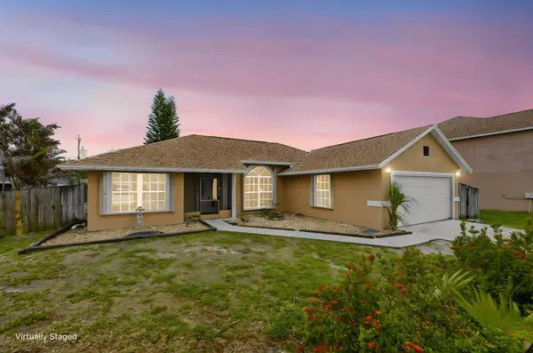 868 SW Duncan Terrace, Port St Lucie, FL 34953