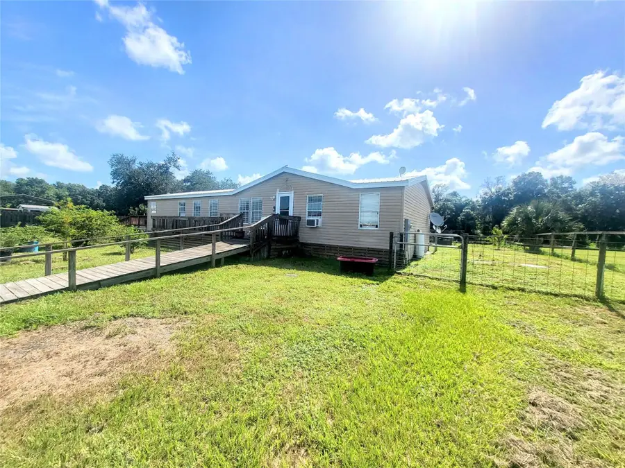 17120 NW 38th Avenue, Okeechobee, FL 34972 - #2