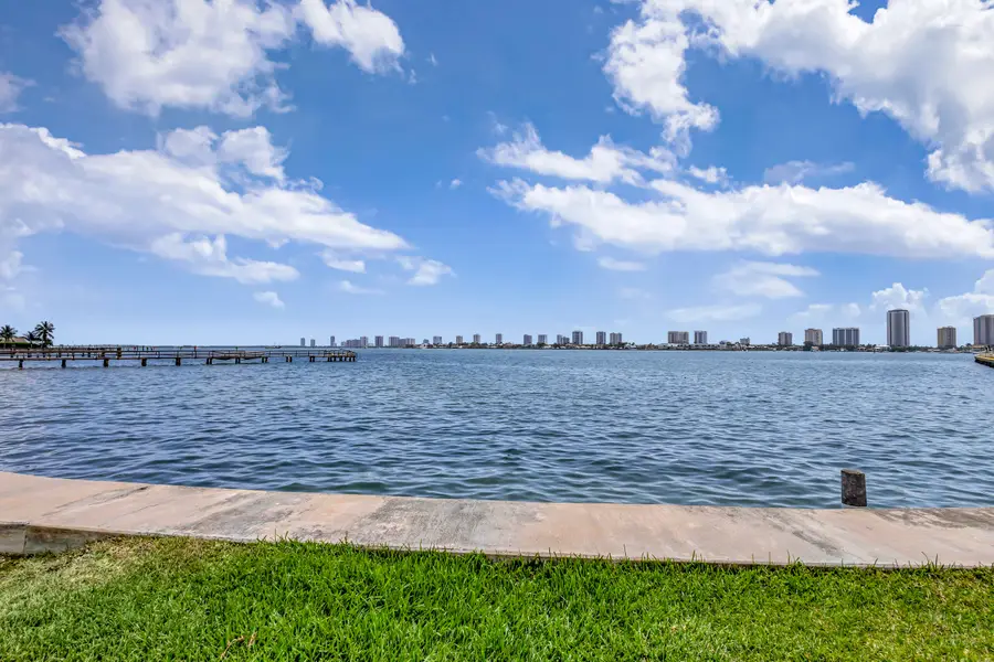 2936 Lake Shore Drive #309, Riviera Beach, FL 33404 - #2