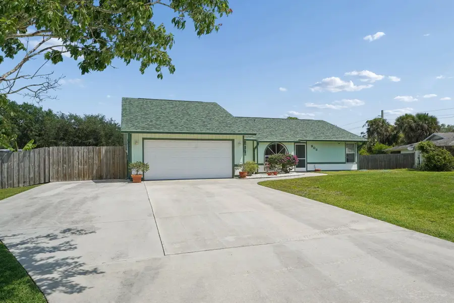 902 Egret Avenue, Fort Pierce, FL 34982 - #2