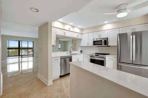 14460 Strathmore Lane #807, Delray Beach, FL 33446