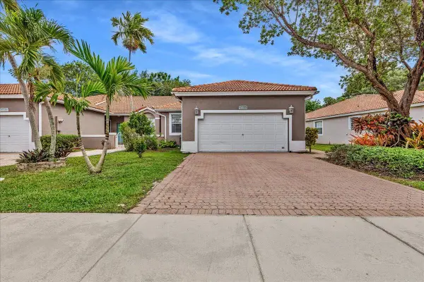 7600 S Aragon Boulevard #3, Sunrise, FL 33322