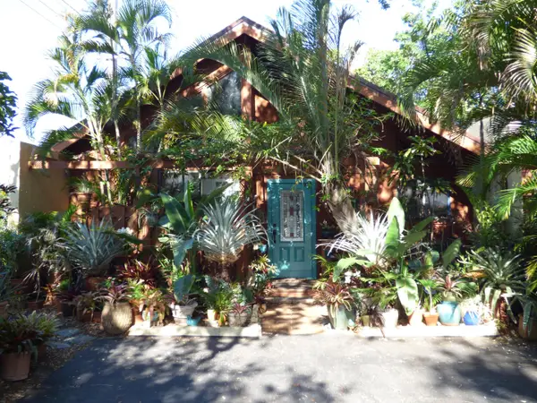 6101 NW 32nd Way, Fort Lauderdale, FL 33309