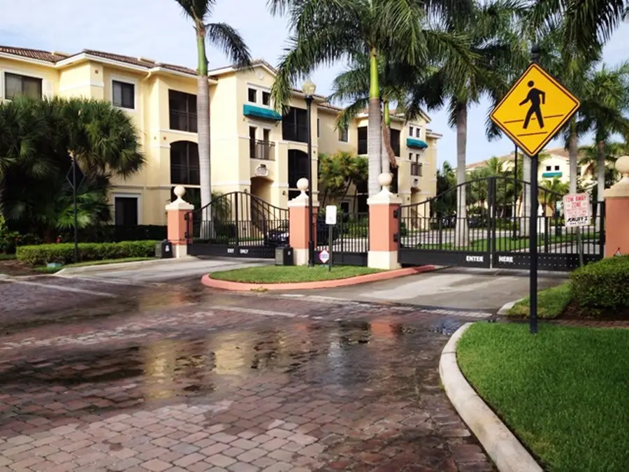 3019 Alcazar Place #Apt 102, Palm Beach Gardens, FL 33410 - #2
