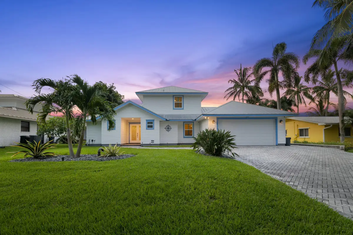 1359 SW Dyer Point Road, Palm City, FL 34990 - #1