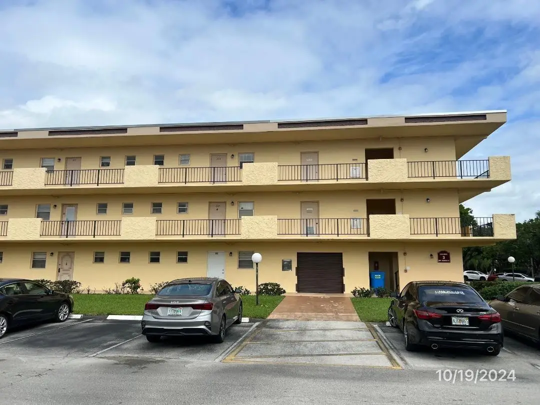 201 Berkley Road, Hollywood, FL 33024 - #1