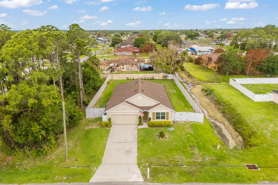 502 NW Kingston Street, Port Saint Lucie, FL 34983 - #3