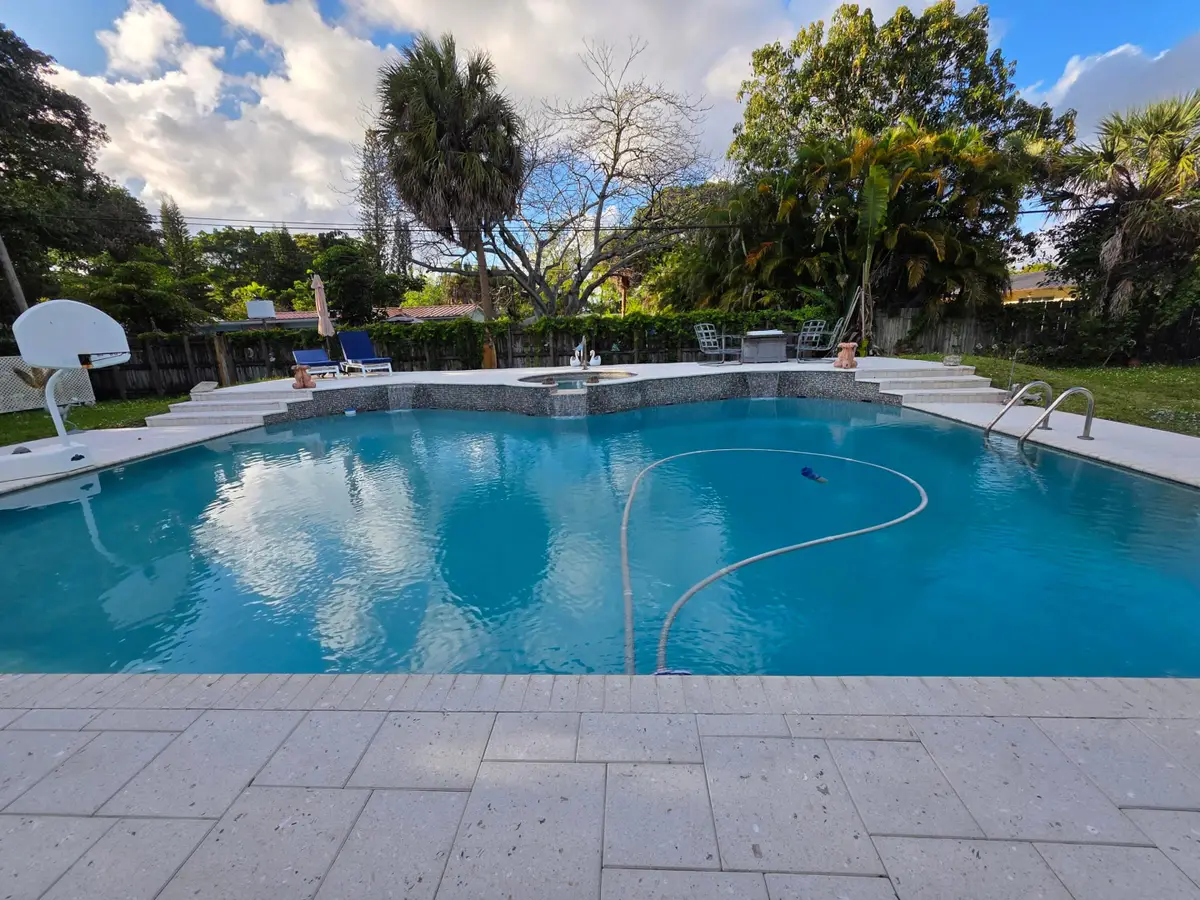 4011 SW 2nd Street, Plantation, FL 33317 - #1