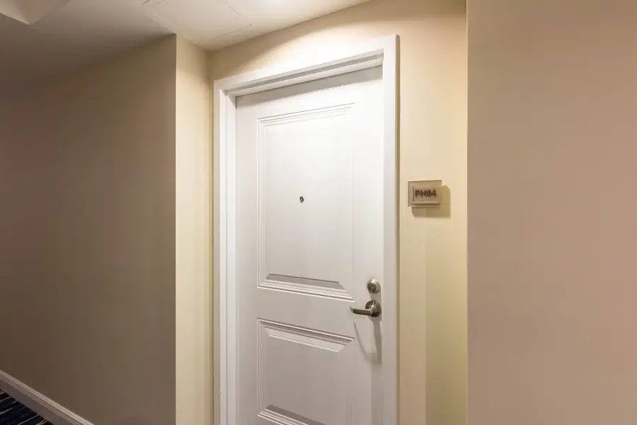 350 N Federal Highway #Ph04, Boynton Beach, FL 33435 - #2