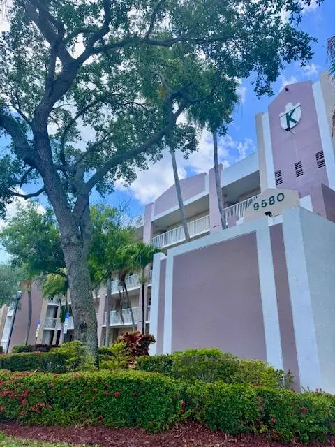 9580 Weldon Circle #K304, Tamarac, FL 33321