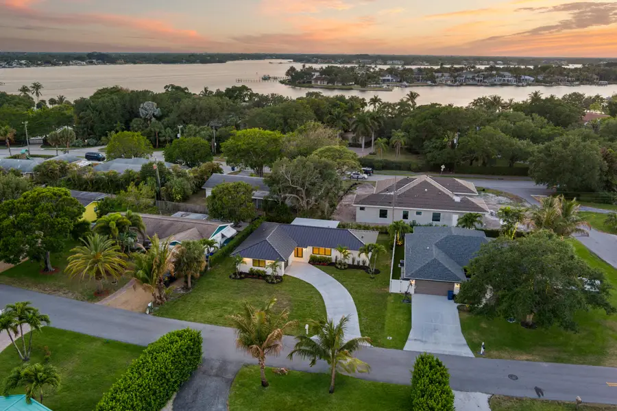 128 W Norfolk Road, Jupiter, FL 33469 - #2