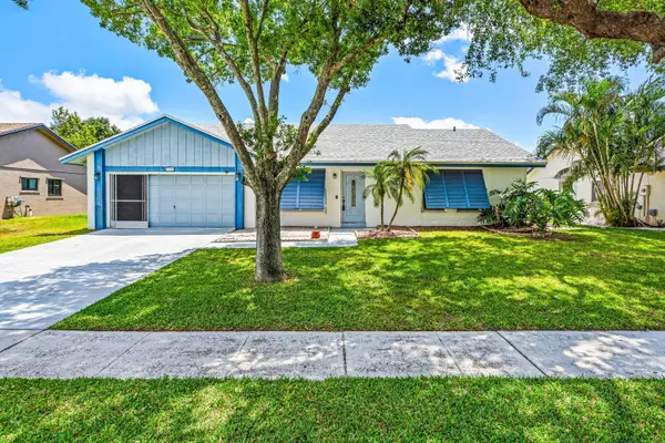 1146 NW 10th Street, Boynton Beach, FL 33426
