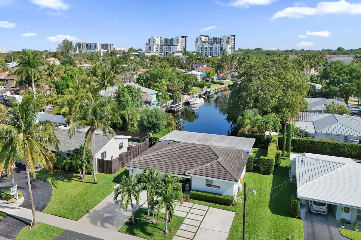 381 SE 3rd Street, Pompano Beach, FL 33060 - #1