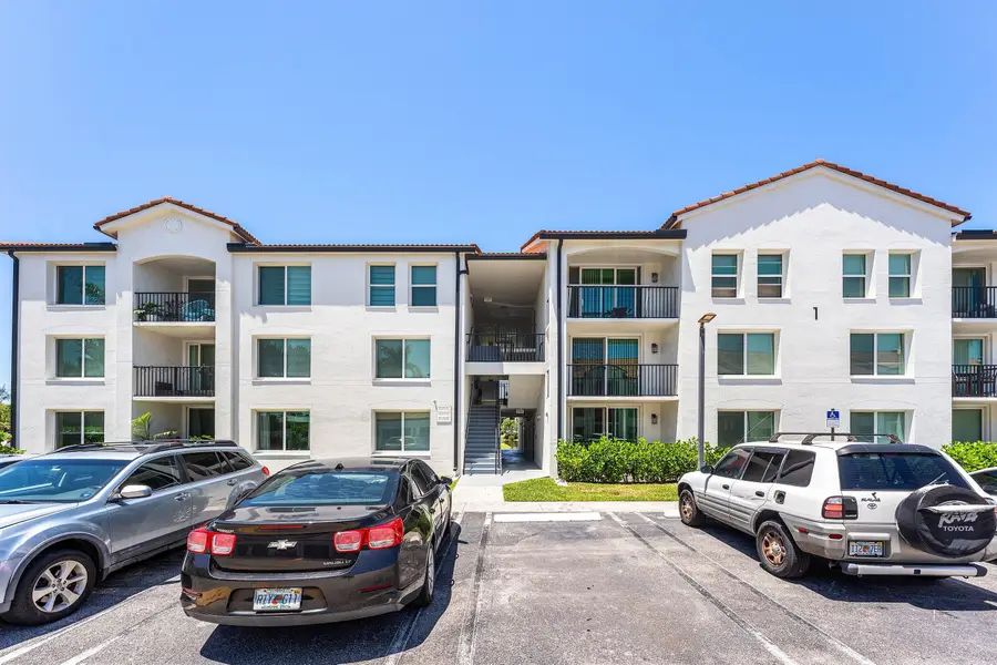 118 Villa Circle #118, Boynton Beach, FL 33435 - #2