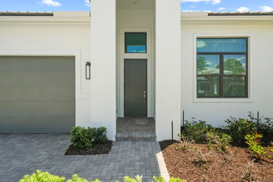 2752 SE Ashfield Drive, Port Saint Lucie, FL 34984 - #2