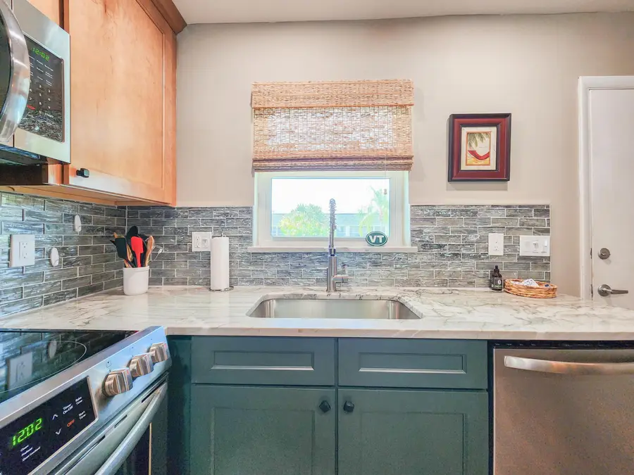 2800 Indian River Boulevard #8, Vero Beach, FL 32960 - #2