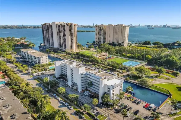 1650 NE 115th Street #208, Miami, FL 33181