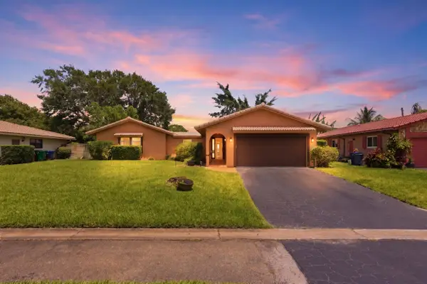 8557 Shadow Wood Boulevard, Coral Springs, FL 33071