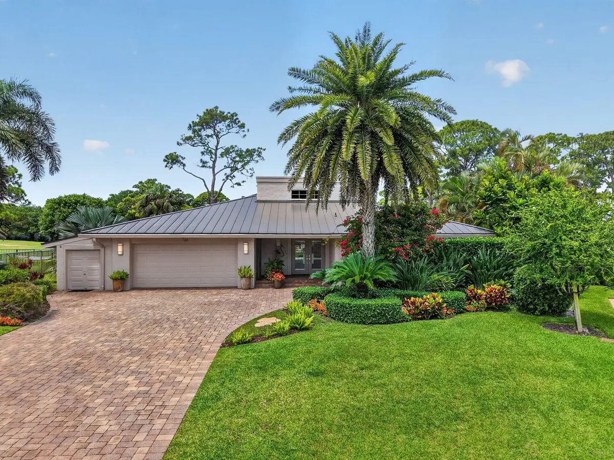 706 Foxpointe Circle, Delray Beach, FL 33445 - #1