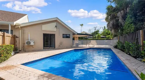 7659 Sierra Terrace W, Boca Raton, FL 33433