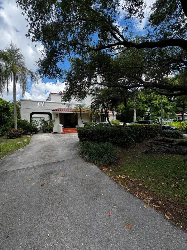 329 SE 3rd Street #105r, Hallandale Beach, FL 33009