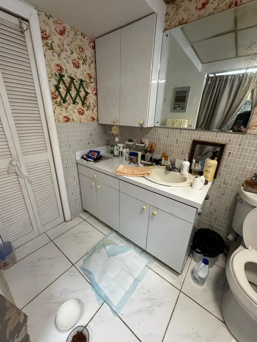 329 SE 3rd Street #105r, Hallandale Beach, FL 33009 - #3