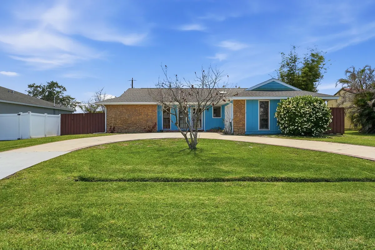814 SE Celtic Avenue, Port Saint Lucie, FL 34983 - #1