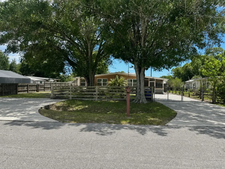 1005 NW 5th Street, Okeechobee, FL 34972 - #3