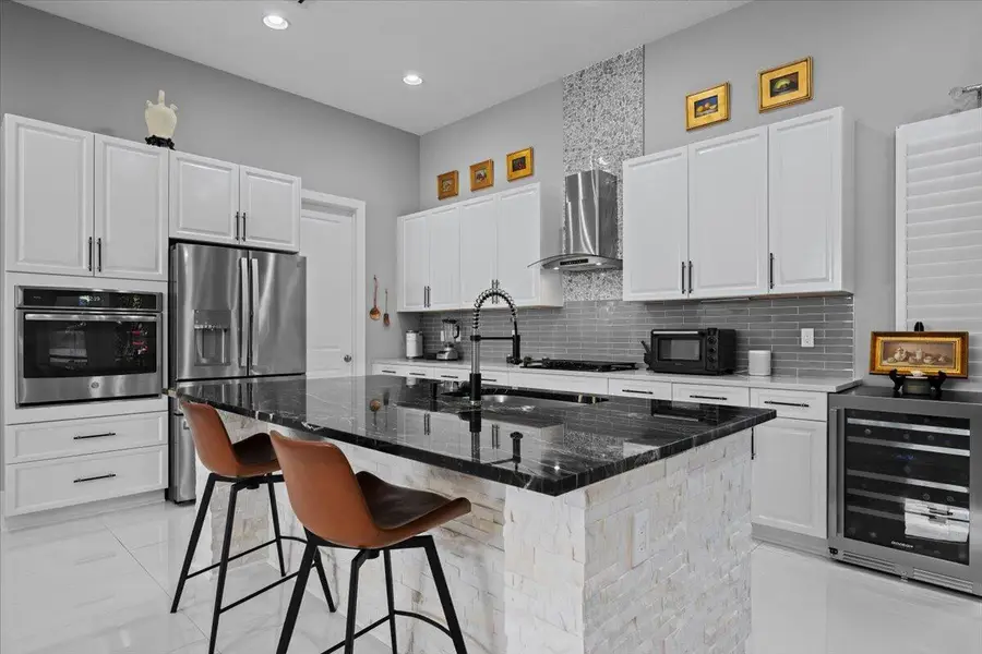 7041 Edison Place, Palm Beach Gardens, FL 33418 - #3