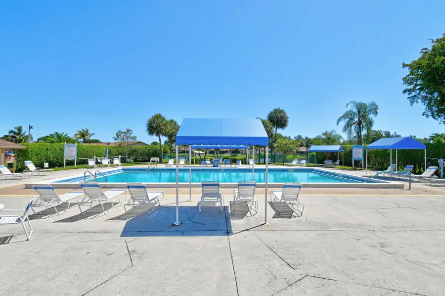 4 Knightsbridge Lane, Boynton Beach, FL 33426 - #2