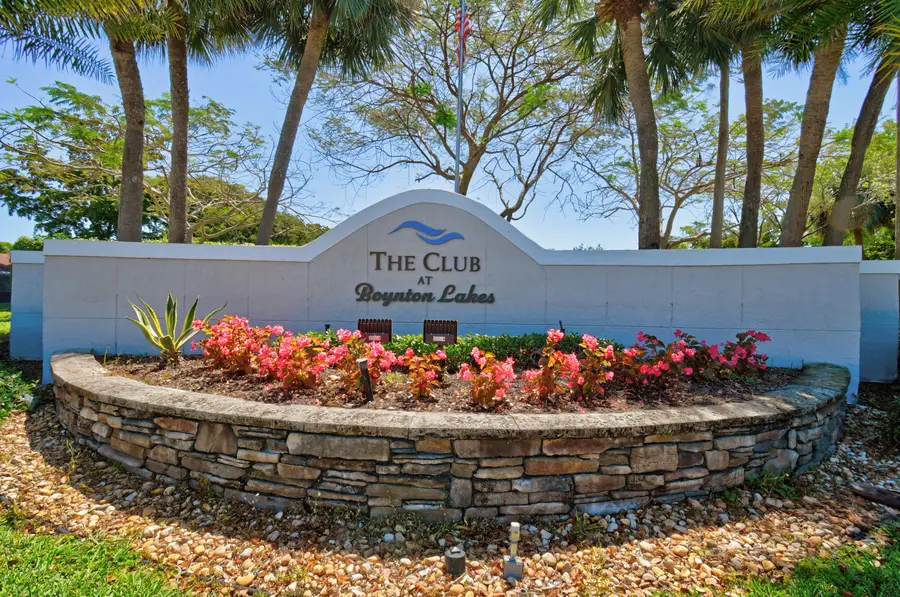 4 Knightsbridge Lane, Boynton Beach, FL 33426 - #3