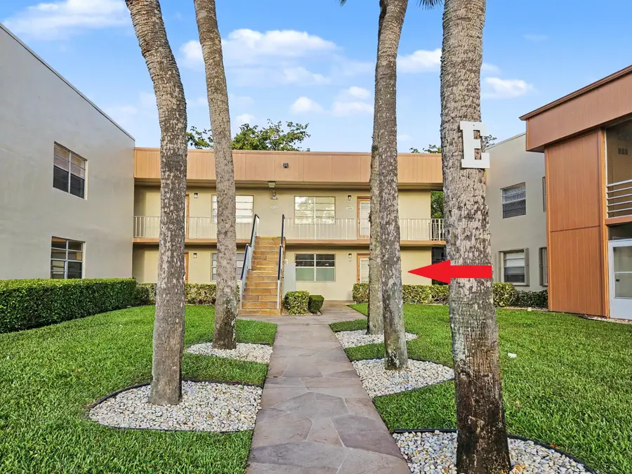 202 Piedmont E, Delray Beach, FL 33484 - #2