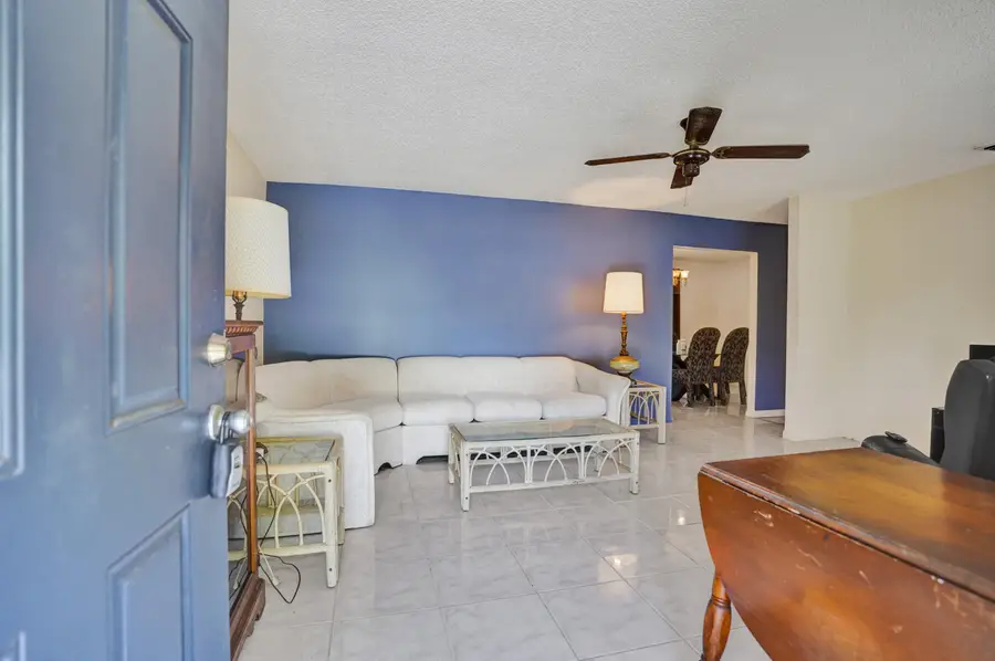 2886 Floral Road, Lake Worth, FL 33462 - #2