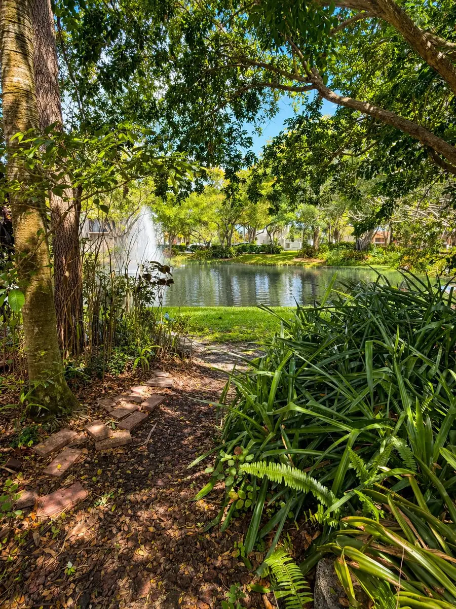 701 E Coco Plum Circle #2, Plantation, FL 33324 - #2