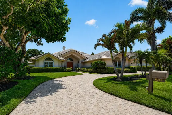 6711 SE Barrington Drive, Stuart, FL 34997