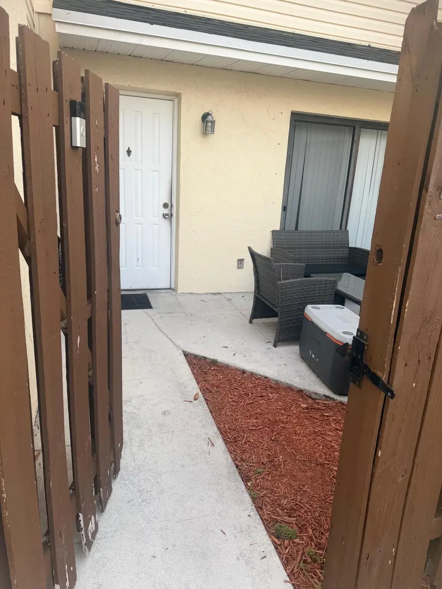 645 Executive Center Drive #R-105, West Palm Beach, FL 33401 - #3